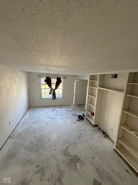 Living room at 6025 Wingedfoot Court, Indianapolis, IN