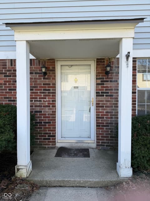 Foyer at 6025 Wingedfoot Court, Indianapolis, IN
