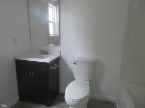 Photo of 404 W Broadway Street, Alexandria, IN