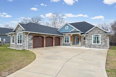 1015 Peach Lane