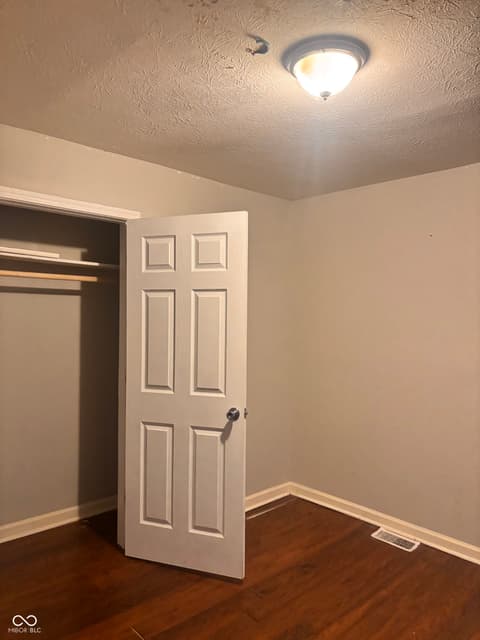 Photo of 2411 W 62nd Street, Indianapolis, IN