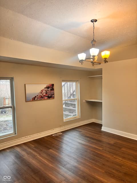 Photo of 2411 W 62nd Street, Indianapolis, IN