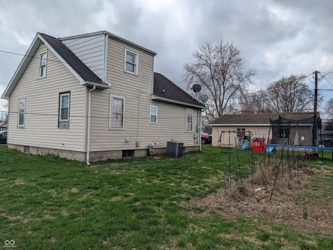 Photo of 404 Oak Street, Crothersville, IN