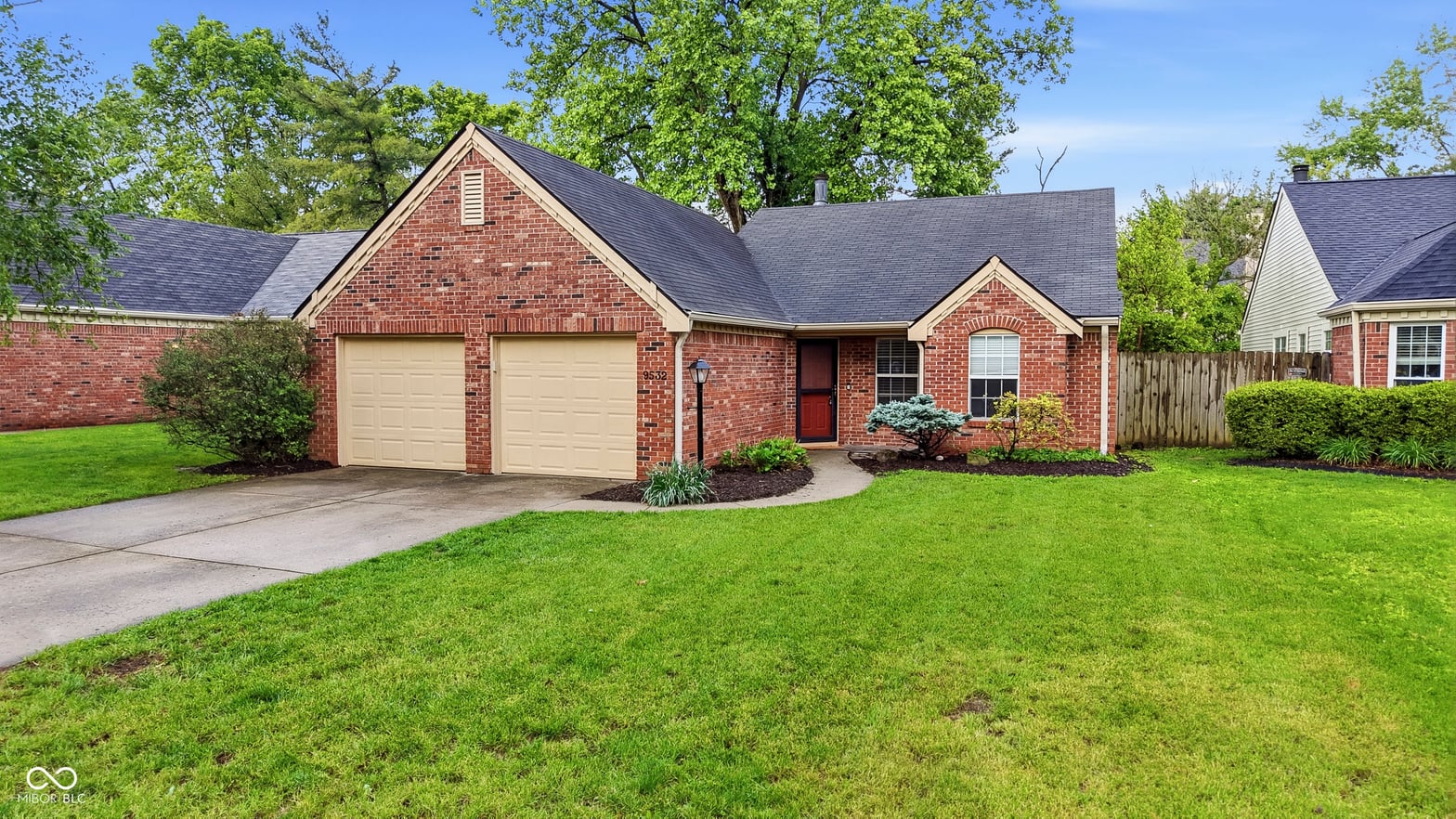 Front exterior at 9532 Settlement Drive W, Indianapolis, IN