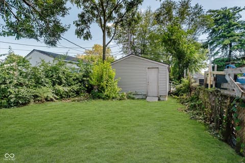 Yard at 2921 E Brookside Avenue, Indianapolis, IN