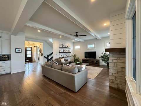 Family room at 13682 Kingston Drive, Fishers, IN