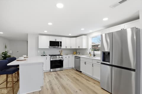 Photo of 1111 Main Street, Elwood, IN