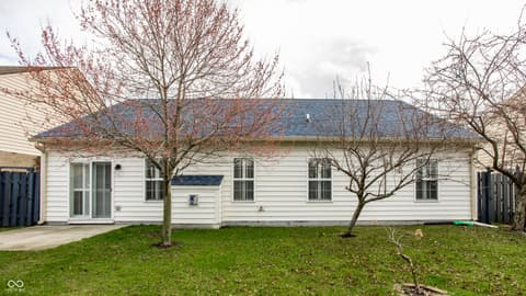 Photo of 8122 Sand Ridge Circle, Indianapolis, IN