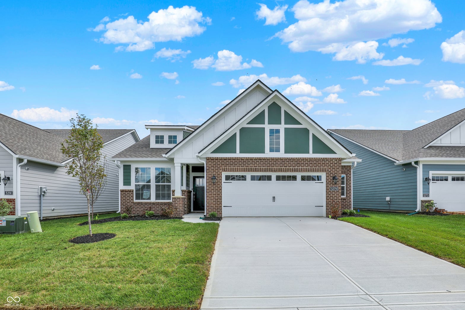 Photo of 5279 Nettleton Way, Avon, IN