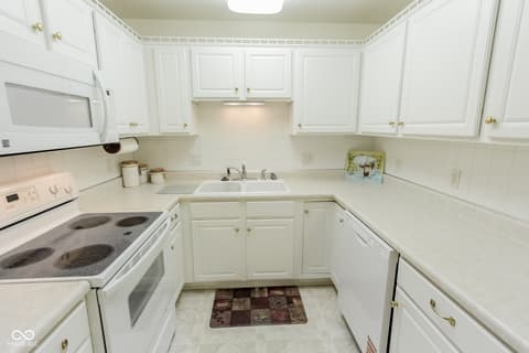 Photo of 8327 Frankdale Court, Indianapolis, IN