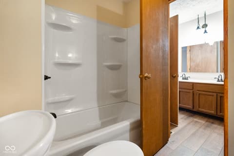 Primary bathroom at 9852 N Woodland Drive, Mooresville, IN