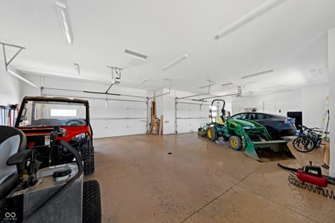 Garage at 5352 State Road 144, Greenwood, IN