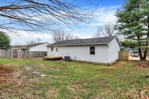Photo of 401 W Iroquois Drive, Ellettsville, IN