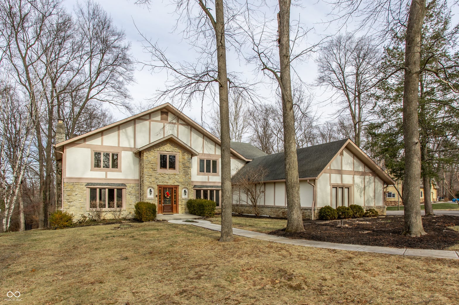 Photo of 6850 Fox Lake Court, Indianapolis, IN