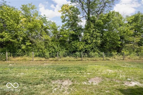 Photo of 745 Stone Trace Court, Avon, IN