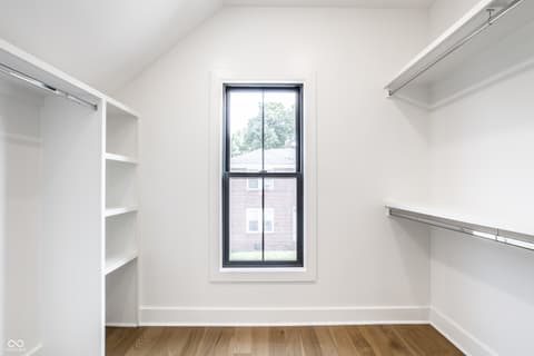 Walk In Closets — 3868 N Park Avenue, Indianapolis, IN