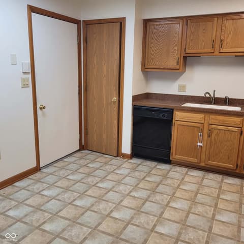 Kitchen at 8105 Bentley Farms Drive, Indianapolis, IN