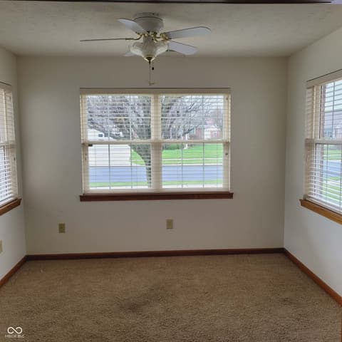 Sitting Room — 8105 Bentley Farms Drive, Indianapolis, IN