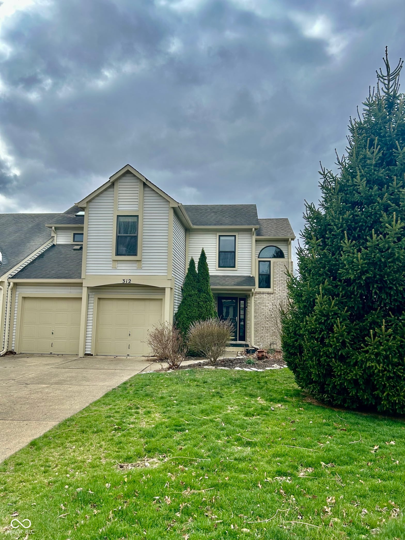 Photo of 312 Carriage Lane, Franklin, IN