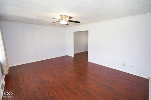 Photo of 412 Woodland West Drive, Greenfield, IN