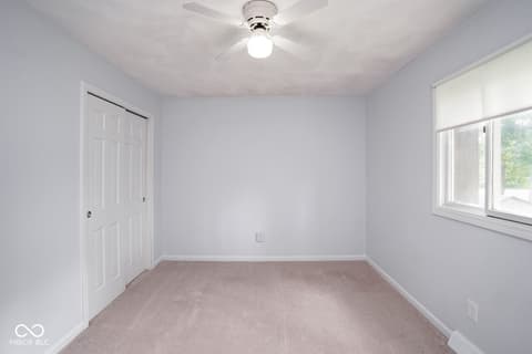 Photo of 412 Woodland West Drive, Greenfield, IN