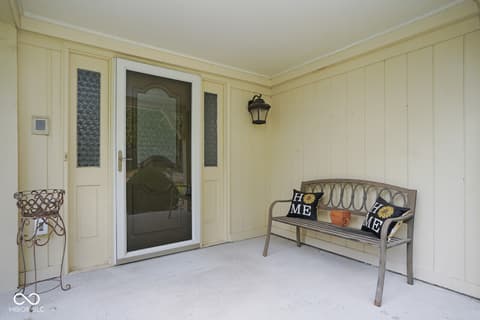 Photo of 412 Woodland West Drive, Greenfield, IN