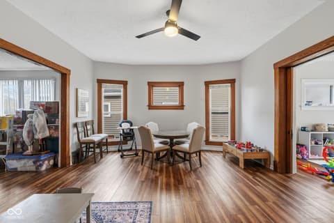 Dining room at 690 E Jefferson Street, Franklin, IN