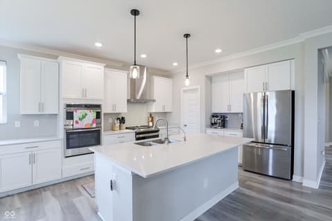 Photo of 19371 Gillcrest Drive, Noblesville, IN