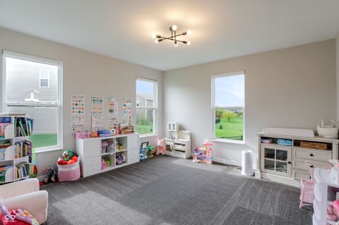 Photo of 19371 Gillcrest Drive, Noblesville, IN