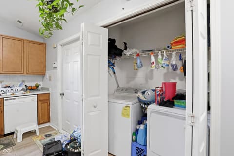 Photo of 9610 English Oak Place, Indianapolis, IN