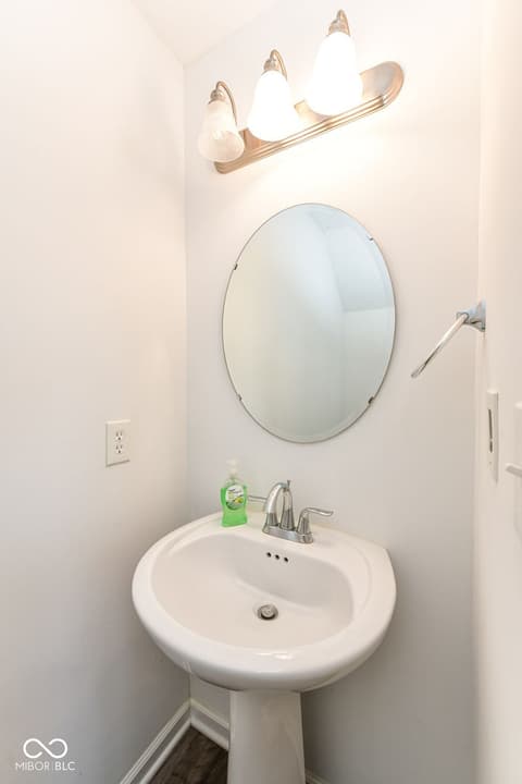 Photo of 984 Bent Branch Lane, Greenwood, IN