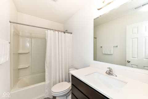 Photo of 984 Bent Branch Lane, Greenwood, IN