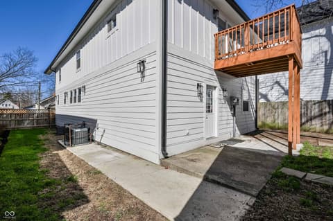 Photo of 1131 Jefferson Avenue, Indianapolis, IN