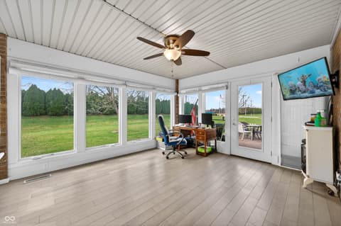 Bonus room at 5147 E Hyde Court, Columbus, IN