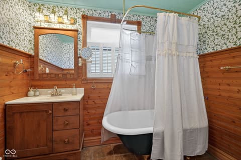 Bathroom at 168 W Broadway Street, Shelbyville, IN