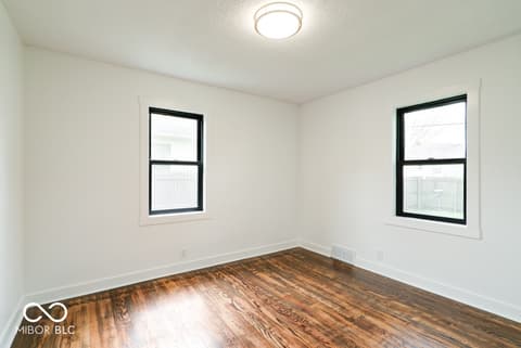 Photo of 12 Lincoln Drive, Brownsburg, IN