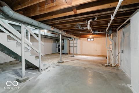 Photo of 12 Lincoln Drive, Brownsburg, IN
