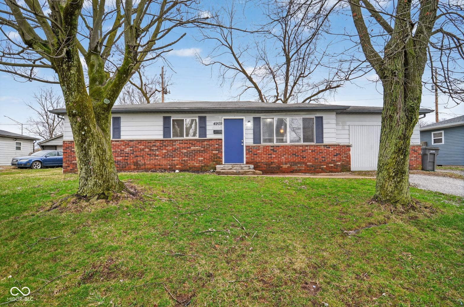 Front exterior at 4909 Hyperion Court, Indianapolis, IN
