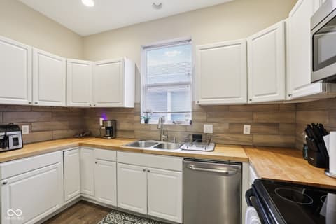 Kitchen at 729 E Morris Street, Indianapolis, IN