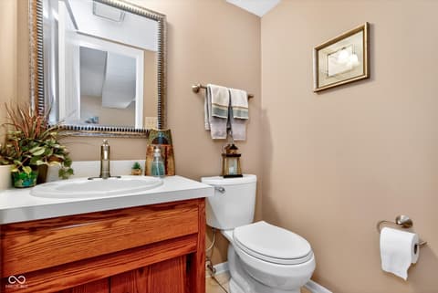 Photo of 1136 Paradise Way N, Greenwood, IN