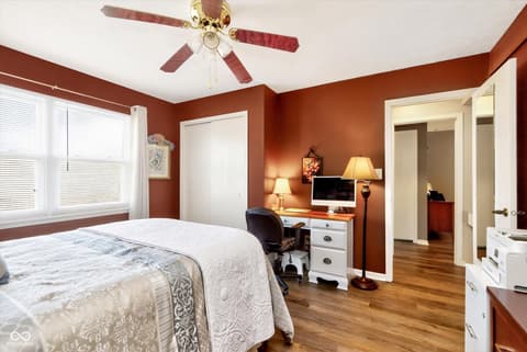 Photo of 1136 Paradise Way N, Greenwood, IN