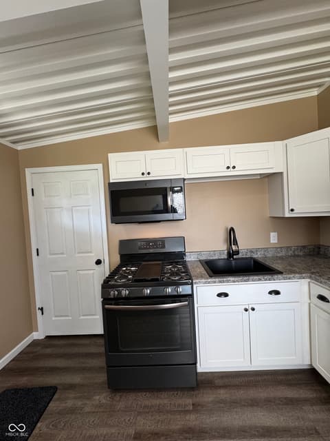 Photo of 825 N George Street, Rushville, IN