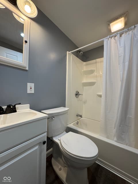 Photo of 825 N George Street, Rushville, IN