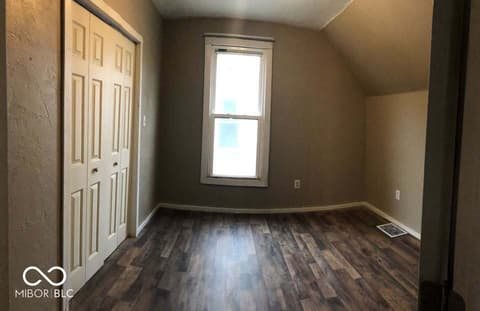 Bonus room at 1520 Noble Street, Anderson, IN