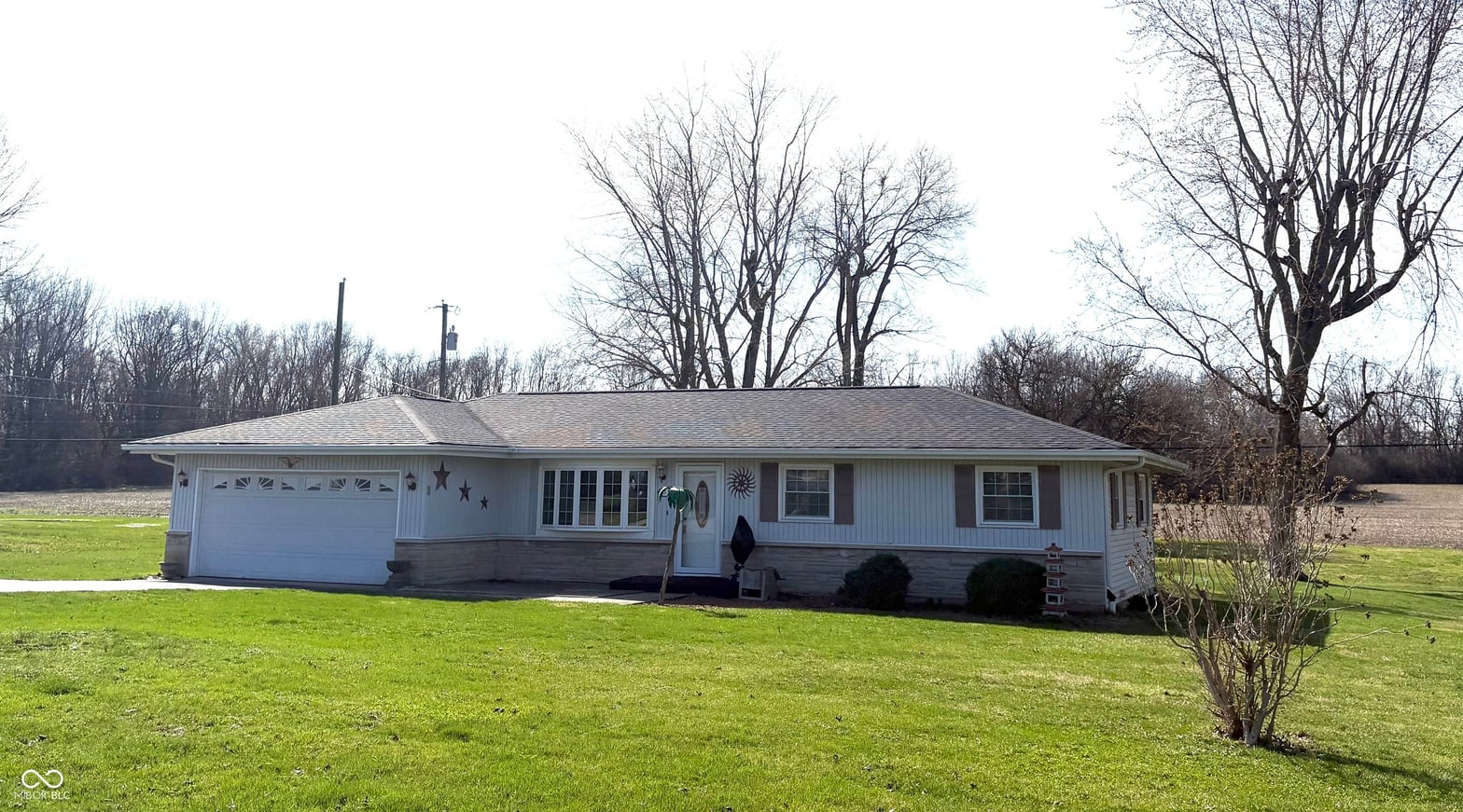 Front exterior at 153 N Pleasant Run, Crawfordsville, IN