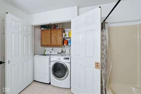 Laundry room at 7169 Brown Park Trace, Freetown, IN