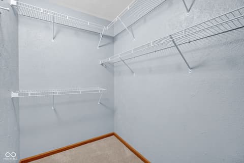 Walk In Closets — 1643 N Oak N Pine Lane, Center Point, IN