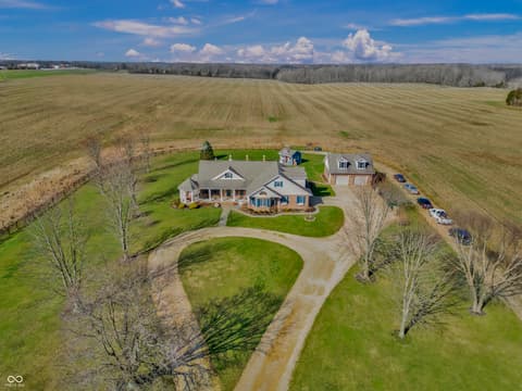 Photo of 10232 S State Road 129, Cross Plains, IN