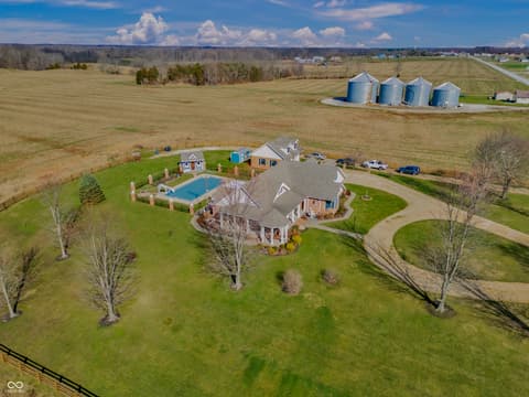 Photo of 10232 S State Road 129, Cross Plains, IN