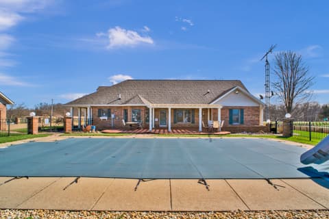 Photo of 10232 S State Road 129, Cross Plains, IN